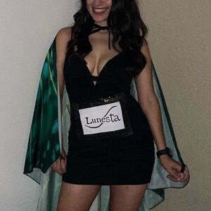 V Cut black bodycon dress